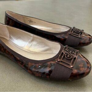 Isola Britt II Tortoise Shell Brown Patent Leather Slip On Ballet Flats 7 NEW
